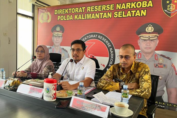 Rapat koordinasi penyalahgunaan tanaman kecubung dan obat terlarang bersama Direktorat Narkoba Polda Kalsel, BNNP Kalsel, Dinkes Kalsel dan Akademisi, Kamis (17/7/2024).