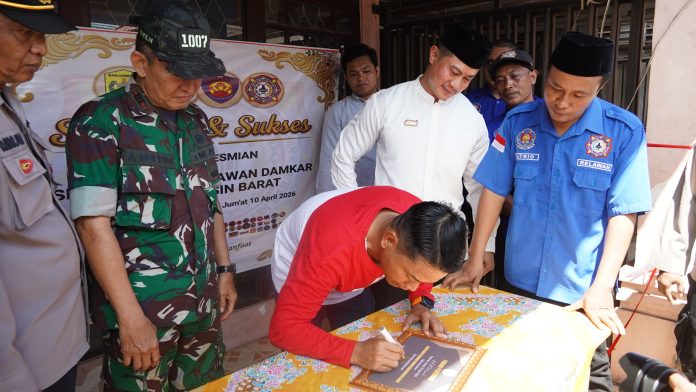 Resmikan Sekretariat REDBAR, Wali Kota Yamin Dorong Kolaborasi Warga Cegah Kebakaran dan Atasi Sampah