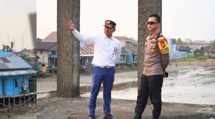 Perbesar Daya Tampung Sungai, Yamin Tinjau Pengerukan Pulau Insan untuk Tekan Risiko Banjir