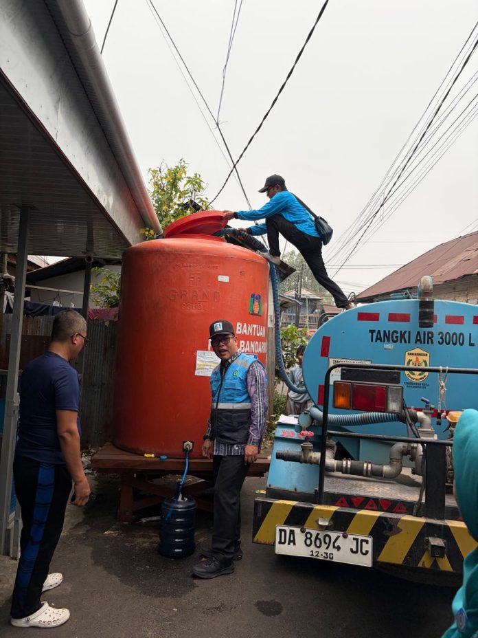 Distribusi Air Tangki Bantu Warga, PAM Bandarmasih Terus Perluas Pelayanan